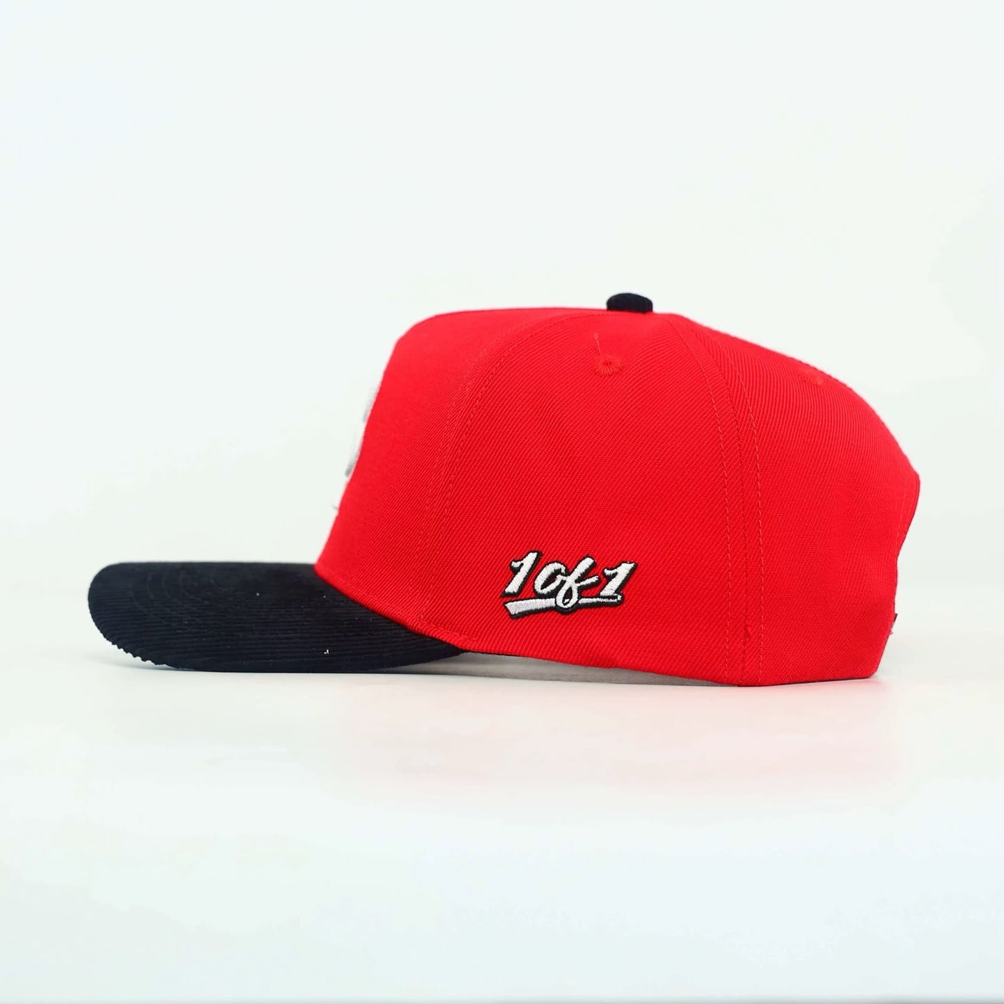 Essential - Red