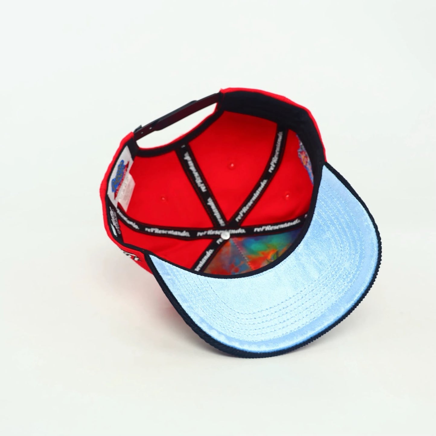 Essential - Red